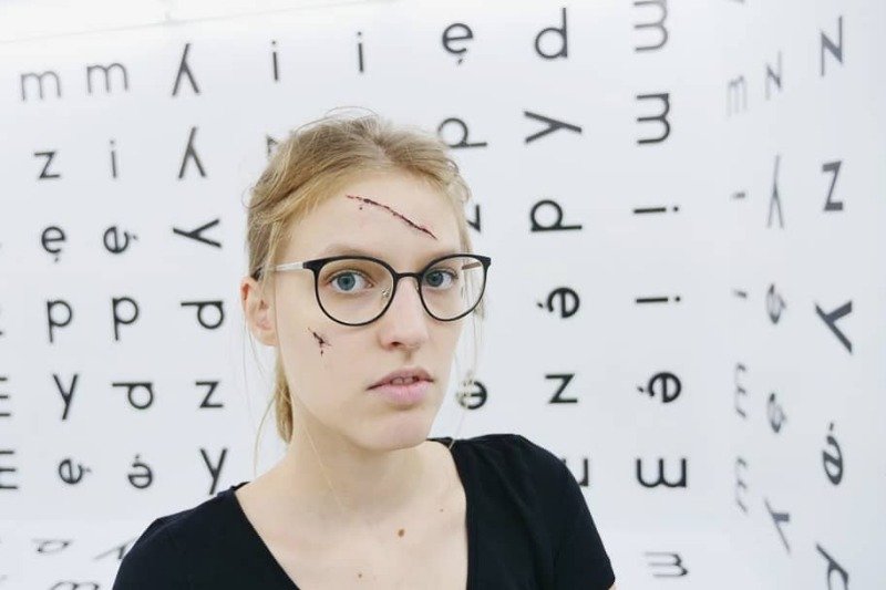 Kasia Gandor mogła robić karierę w modelingu, ale wybrała biotechnologię. Na YouTubie trudne kwestie tłumaczy w lekki sposób