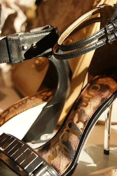 Szpilki marki Sam Edelman
