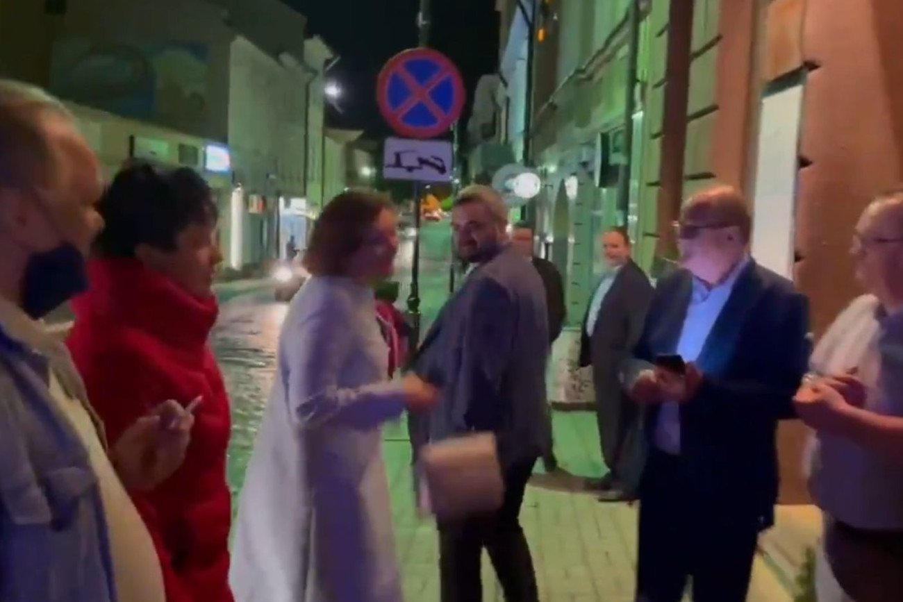 Ewa Leniart po zwycięstwie Konrada Fijołka: "Współczuję, ale życzę wszystkiego dobrego"