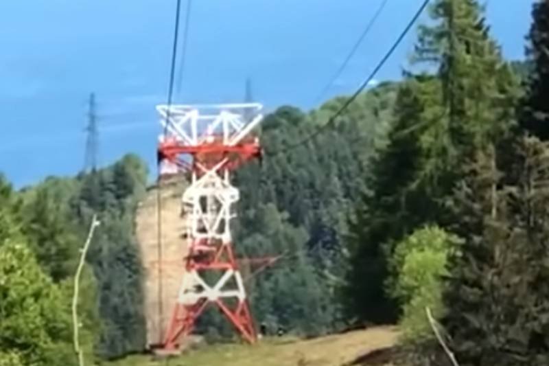 Z powodu wypadku kolejki łączącej miejscowość Stresa ze szczytem Mottarone zginęło aż 14 osób