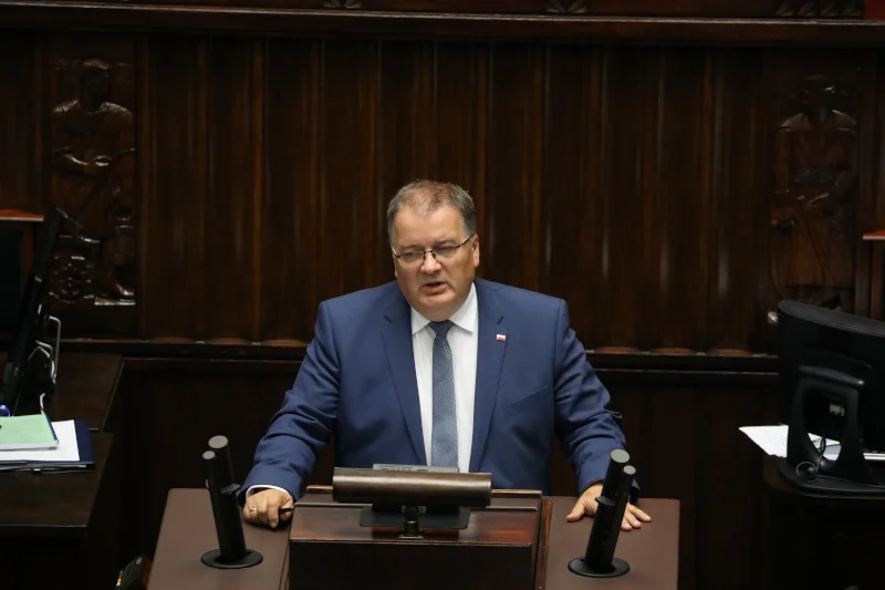 Andrzej Dera odpowiada na list ambasadorów.
