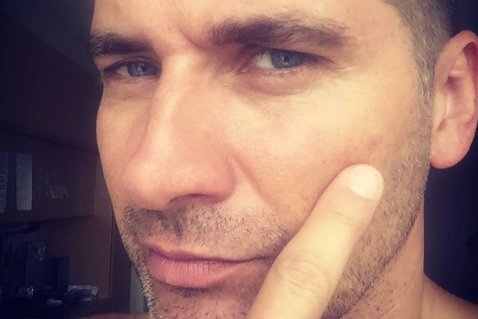 Tomasz Kammel oburzył się, bo nie dostał ciepłego rogalika.