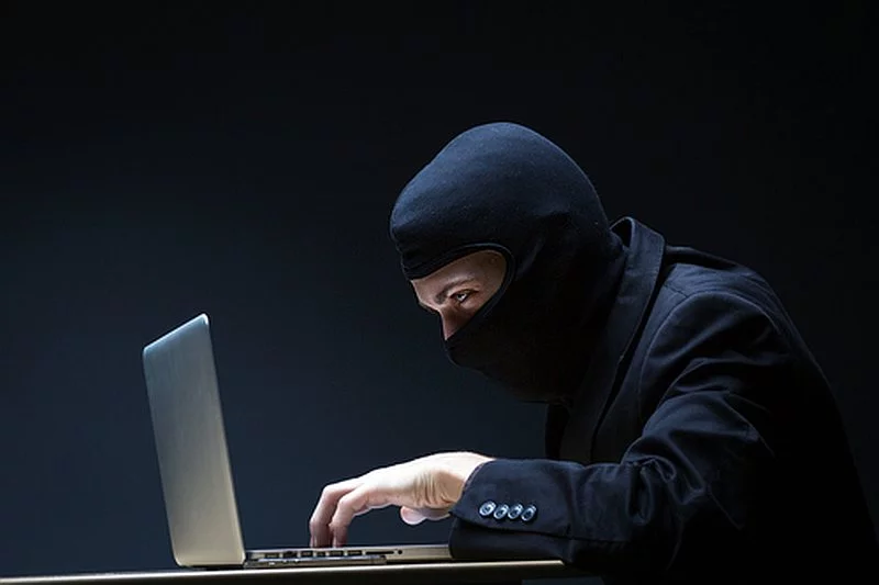 Były [url=http://shutr.bz/1mskGLa]haker[/url] zdradza kulisy przejścia na stronę prawa.