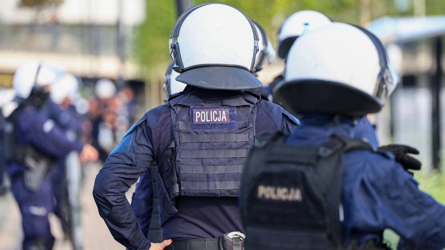 Fala alarmów bombowych w polskich szkołach. Ten schemat niestety już znamy