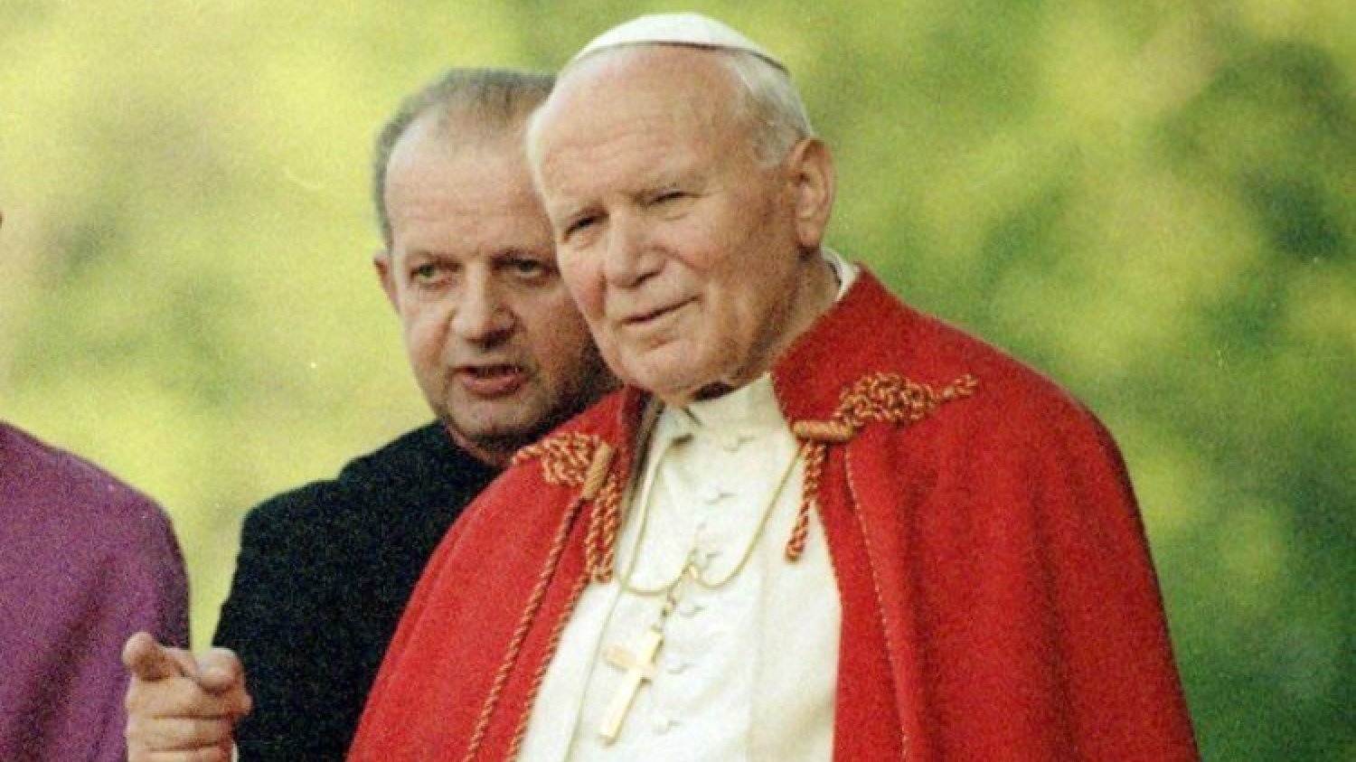 Jan Paweł II miał wiedzieć o pedofilii kard. McCarricka, ale nic z tym nie zrobił. Polacy starają się tłumaczyć papieża.