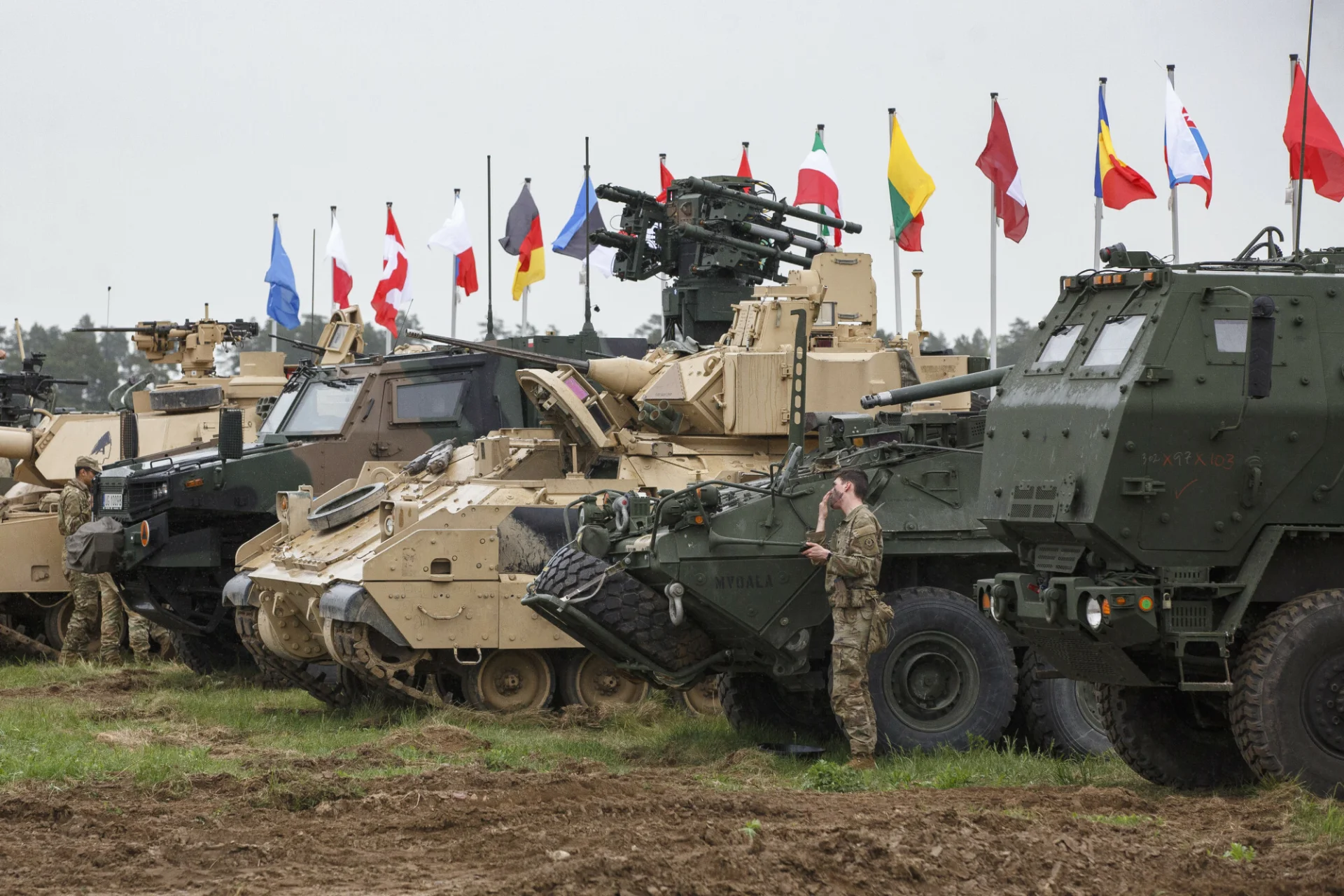 Doradca Trumpa chce zmian w NATO.