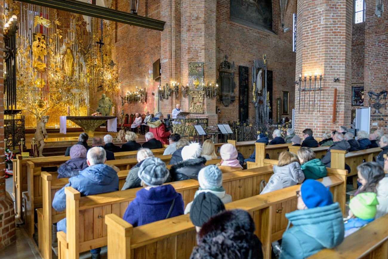 1 stycznia to święto nakazane. Trzeba wtedy iść do kościoła