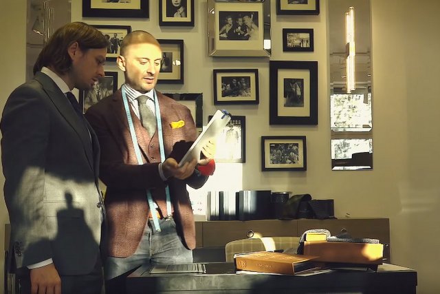 Pisał o modzie, rzucił pracę, założył firmę ze wspólniczką. Teraz Macaroni Tomato przekroczyło magiczny, pierwszy milion w kasie.