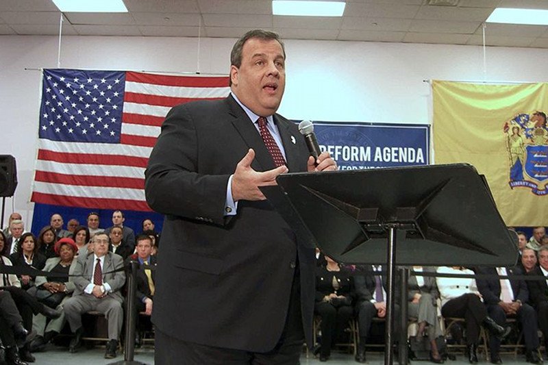 Gubernator Chris Christie mścił się na rywalu tworząc korki w jego mieście?