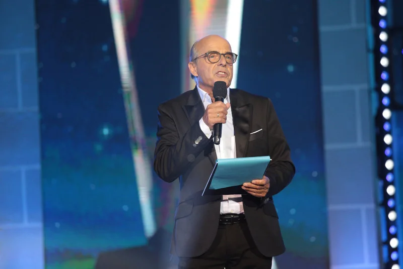 Emisja programu Jana Pospieszalskiego "Warto rozmawiać" na antenie TVP3 została odwołana w ostatniej chwili.
