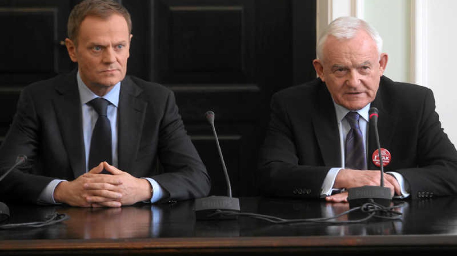 2013 rok to pasmo wpadek i porażek. Donald Tusk i jego partia zaliczyli ich zdecydowanie więcej niż SLD Leszka Millera.