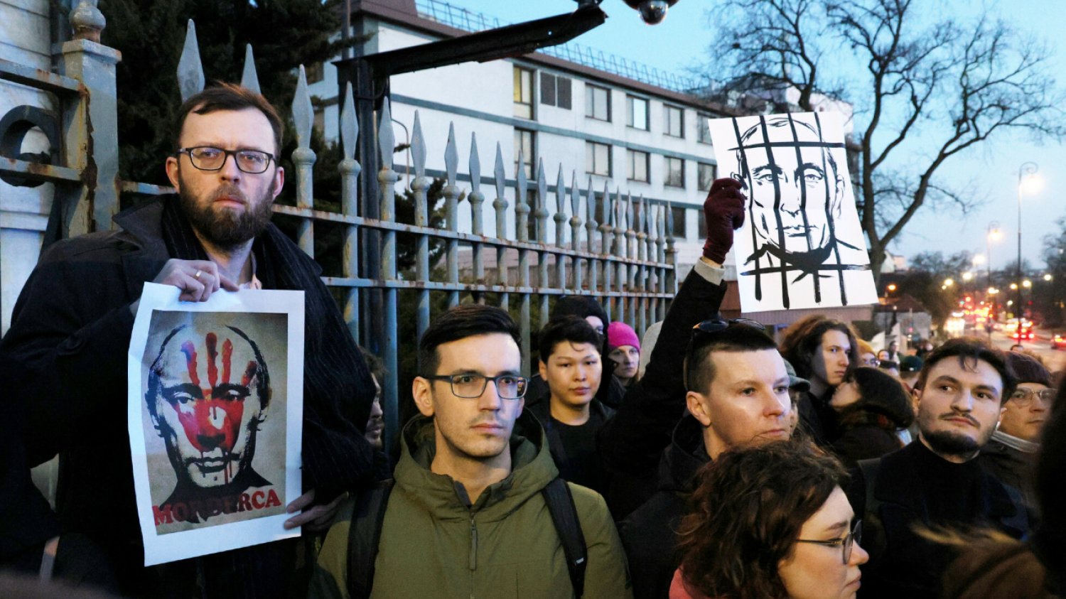 W taki sposób Polacy upamiętnili Nawalnego. "Odkrył dla nas świat polityczny Rosji"