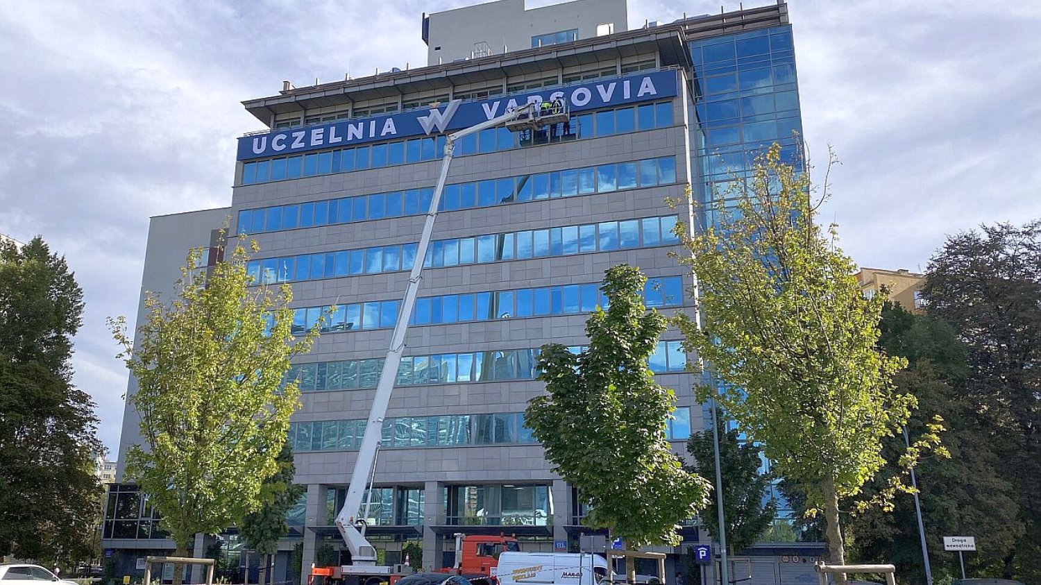 Collegium Humanum zmieniło nazwę na Uczelnia Biznesu i Nauk Stosowanych "Varsovia" Collegium Humanum zmieniło nazwę na Uczelnia Biznesu i Nauk Stosowanych "Varsovia"