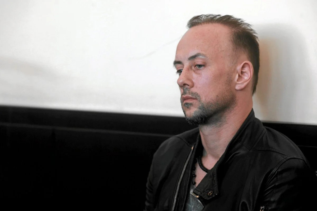 Nergal na procesie o podarcie Biblii.