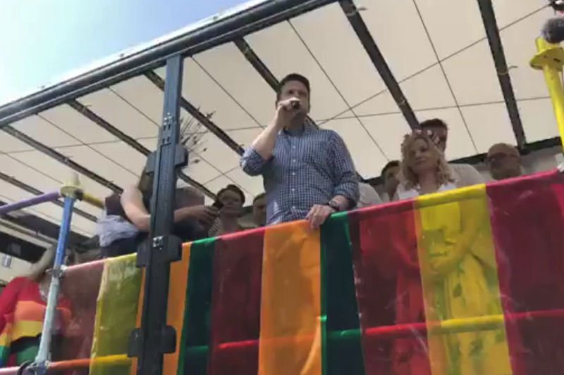 Rafał Trzaskowski otworzył Paradę Równości w Warszawie.