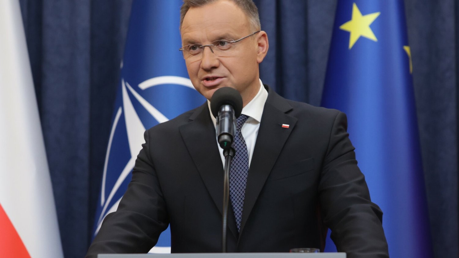 Duda zwleka ze wskazaniem premiera. Wiadomo, jaki jest powód.
