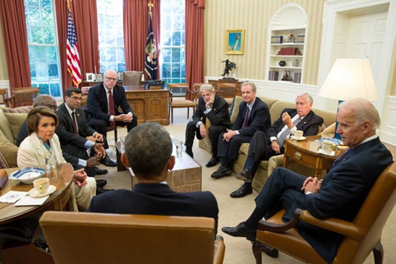 Amerykańskim politykom udało się porozumieć i zakończyć government shutdown. Przynajmniej na 4 miesiące.
