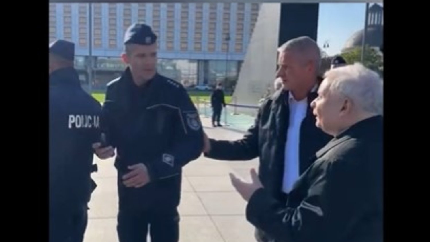 Kaczyński przedstawił się policji fałszywym stanowiskiem. Miał też żądanie.