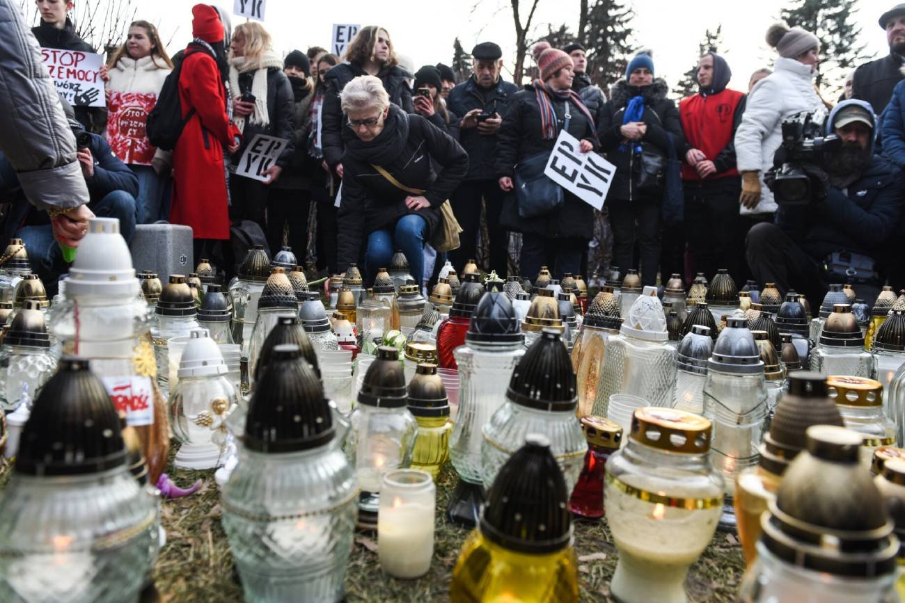 Zabójstwo Eryka w Zamościu. Sprawcy czyścili buty z krwi w autobusie