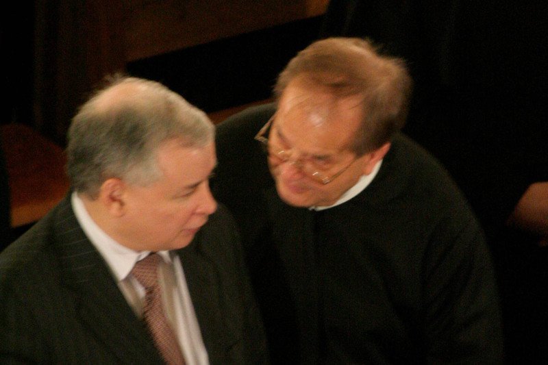 Już w poniedziałek po wyborach samorządowych miało dojść do tajnego spotkania między Jarosławem Kaczyńskim a Tadeuszem Rydzykiem.