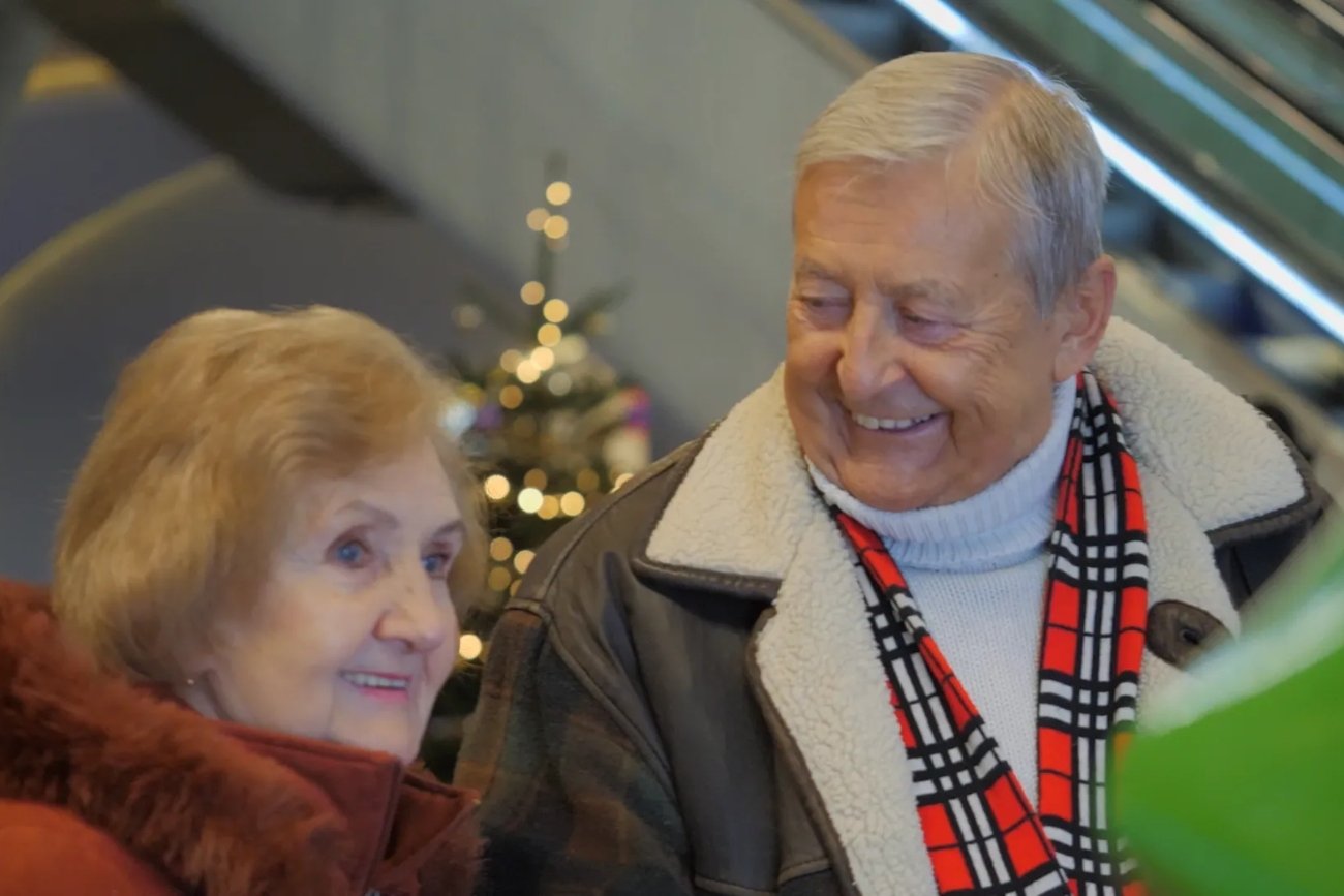 "Kochaj życie" to najnowsza akcja Studia Tymbark, największego polskiego kanału markowego na YouTubie. Wraz z topowymi influencerami możesz wyruszyć w Polskę, aby realizować projekty wywołujące uśmiech u ludzi