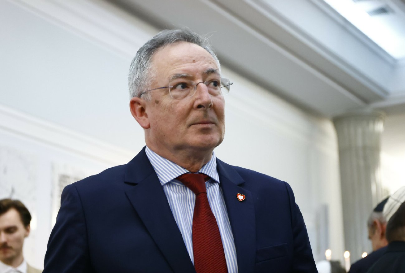 PiS chce dymisji Bartłomieja Sienkiewicza. Błaszczak już złożył wniosek.