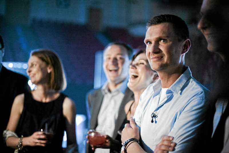 Warszawska kuria protestuje przeciwko organizacji pokazu mody Macieja Zienia w kościele.