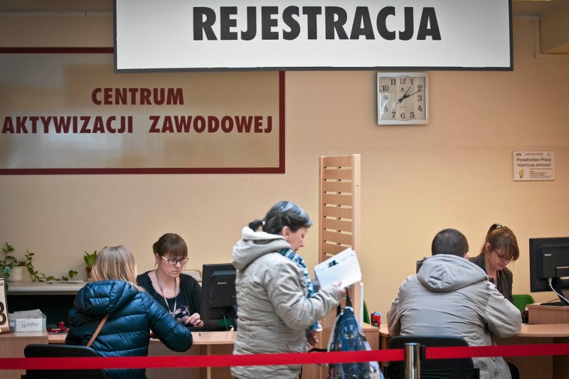 Ministerstwo Pracy informuje, że w czerwcu liczba bezrobotnych była najmniejsza od dwóch lat.