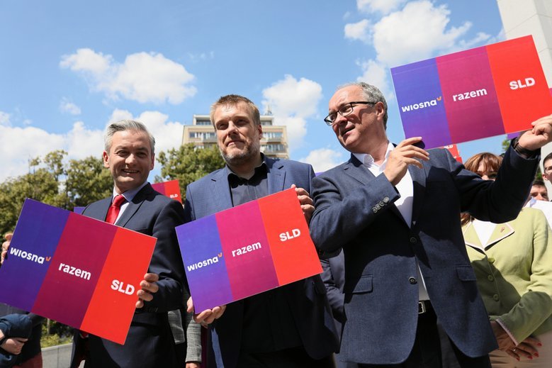 Na konwencji wyborczej Lewicy w Olsztynie nie zabrakło aluzji do polityki PO i PiS.