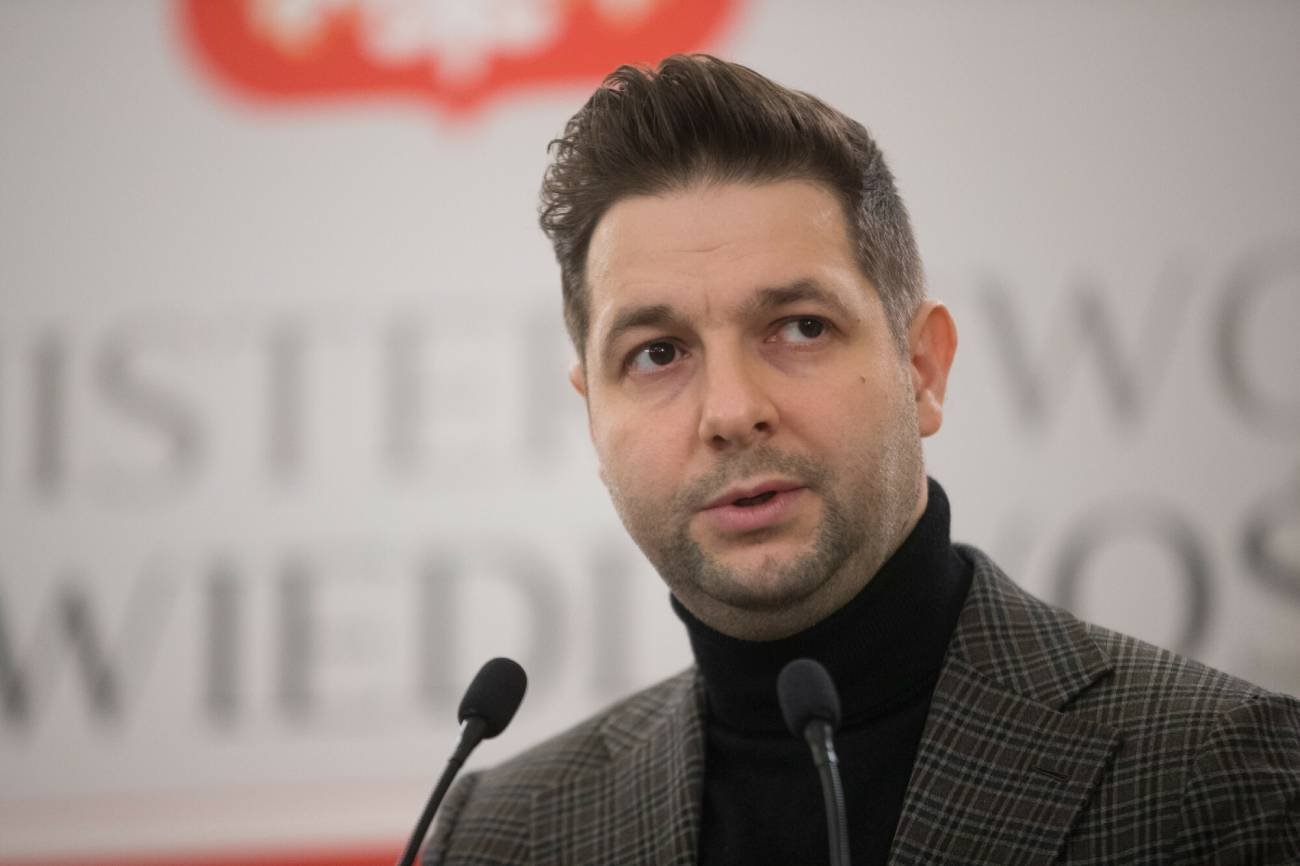 Patryk Jaki o suwerenności Polski. Wymienił dwa zagrażające nam kraje