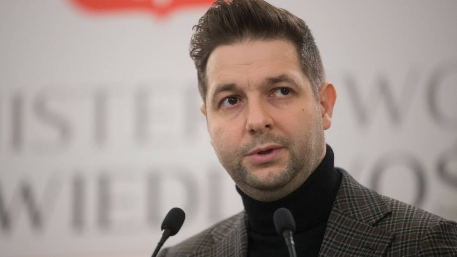 Patryk Jaki o suwerenności Polski. Wymienił dwa zagrażające nam kraje