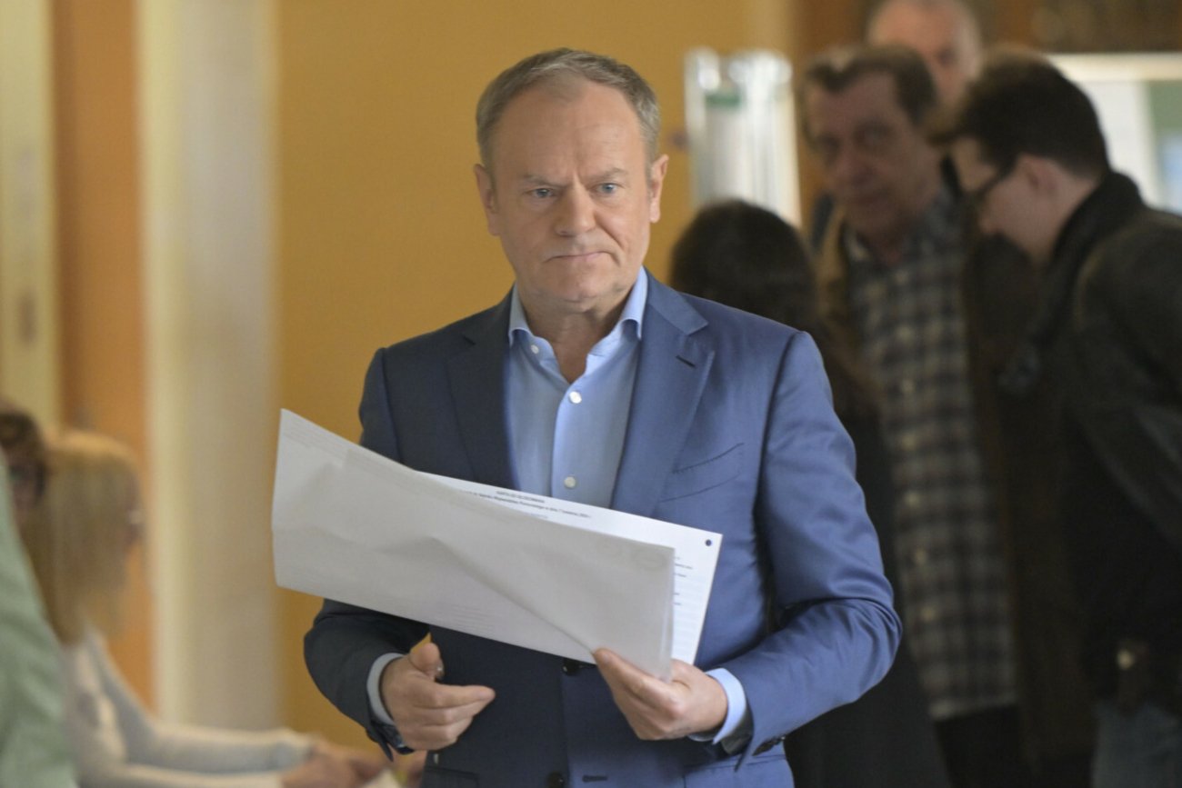 Donald Tusk zagłosował już w wyborach samorządowych 2024. Donald Tusk zagłosował już w wyborach samorządowych 2024.