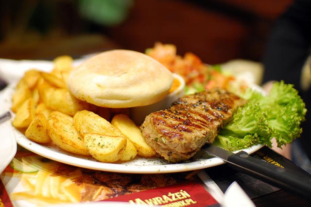 UOKiK nałożył na spółkę Sfinks Polska karę finansową za naruszenie prawa konkurencji