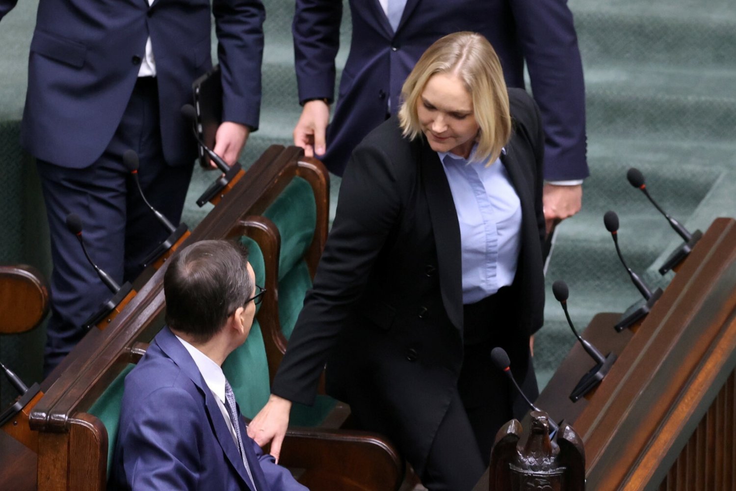 Morawiecki wstydzi się swojej minister kultury? Nagranie z Sejmu.