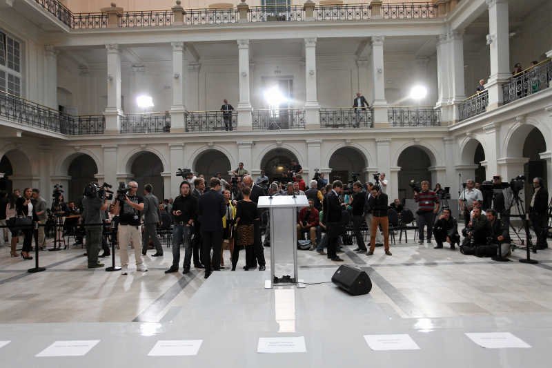 Miejsce prezentacji rządu Ewy Kopacz wzbudziło kontrowersje.