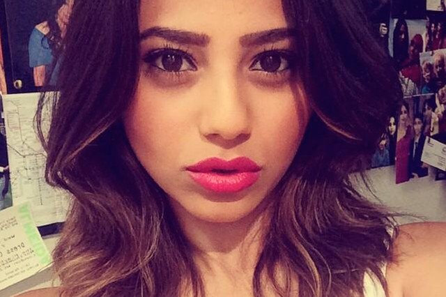 #FeministsAreUgly? Feministki masowo wrzucają na Twittera swoje seksowne selfie.