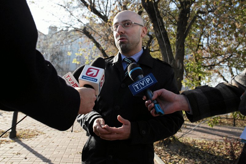 Poseł Krzysztof Łapiński nie unika mediów. Co nie każdemu w PiS odpowiada.