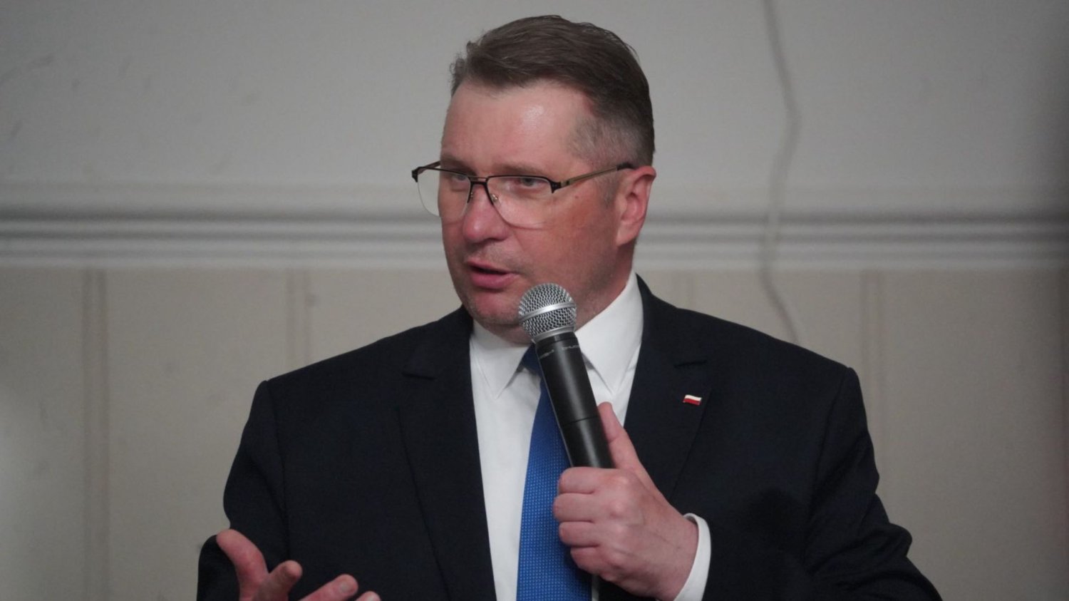 Przemysław Czarnek o cenach paliw. Nazwał Tuska "kłamcą", a ja gdzieś już to słyszałam Przemysław Czarnek