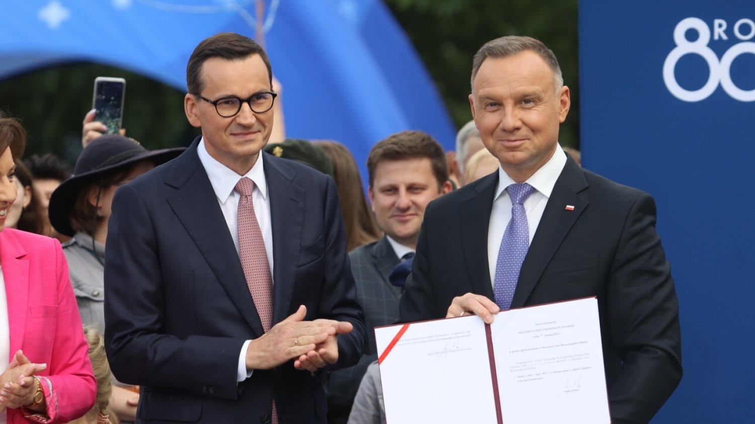 800 plus. Andrzej Duda podpisał nawę ws. tego świadczenia.