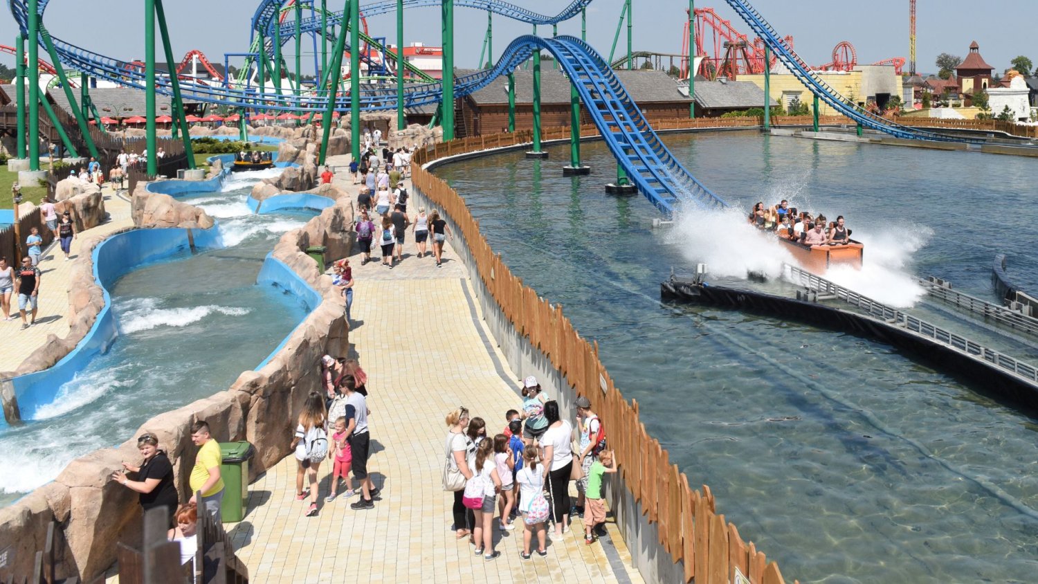 Energylandia z rekordowo wysokimi cenami. Konkurencja to wykorzystuje