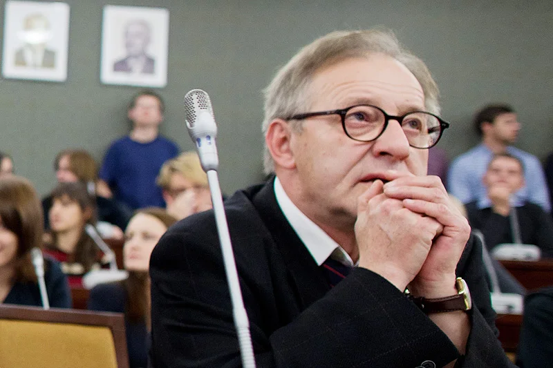 Czy prof. Lech Morawski nie będzie mógł liczyć na wsparcie swojego politycznego zaplecza w sprawie pociągnięcia go do odpowiedzialności karnej za wypadek na A1?