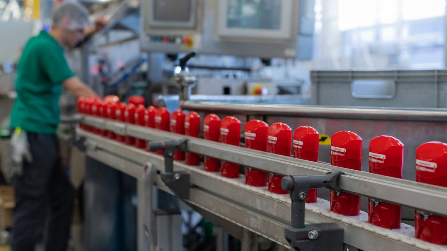 Kompleks produkcyjny P&G w Aleksandrowie Łódzkim to najmłodsze centrum produkcyjne P&G w Polsce, a zarazem jedyna fabryka kosmetyków P&G w Europie.
