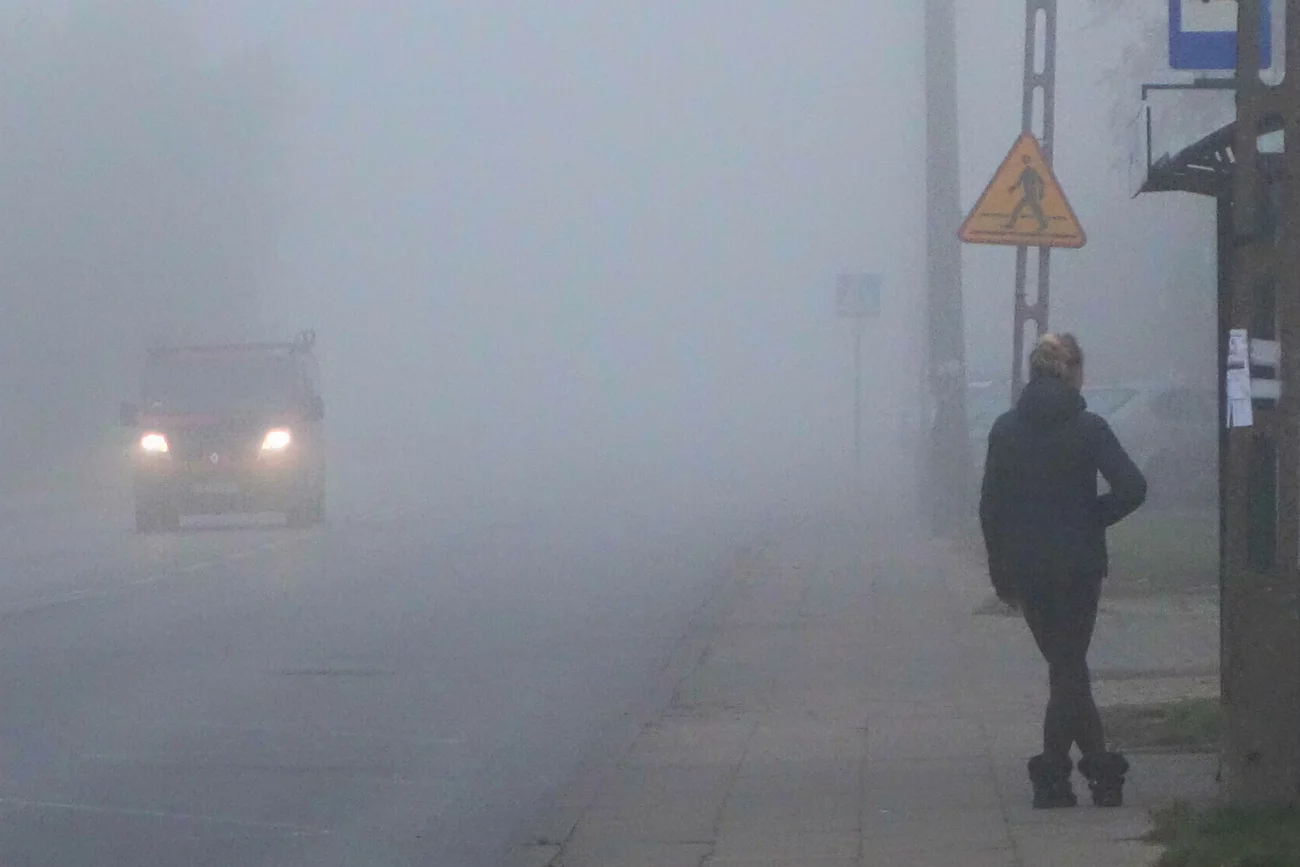 Pogoda na niedzielę: mgła. Mgła w niedzielę.