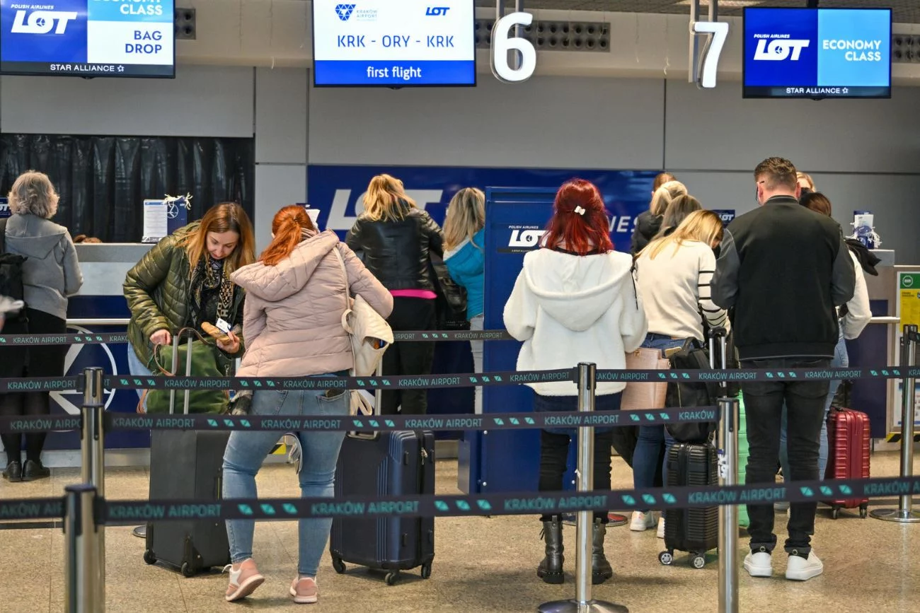 Lotnisko w Krakowie z szybszą kontrolą bezpieczeństwa. Wszystko dzięki skanerowi CT Lotnisko w Krakowie ma już nowoczesny skaner CT