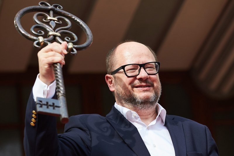 Paweł Adamowicz, prezydent Gdańska, weźmie udział w uroczystościach organizowanych przez KOD. Jego zdaniem "Solidarność" sprzeniewierzyła się sierpniowym ideałom.