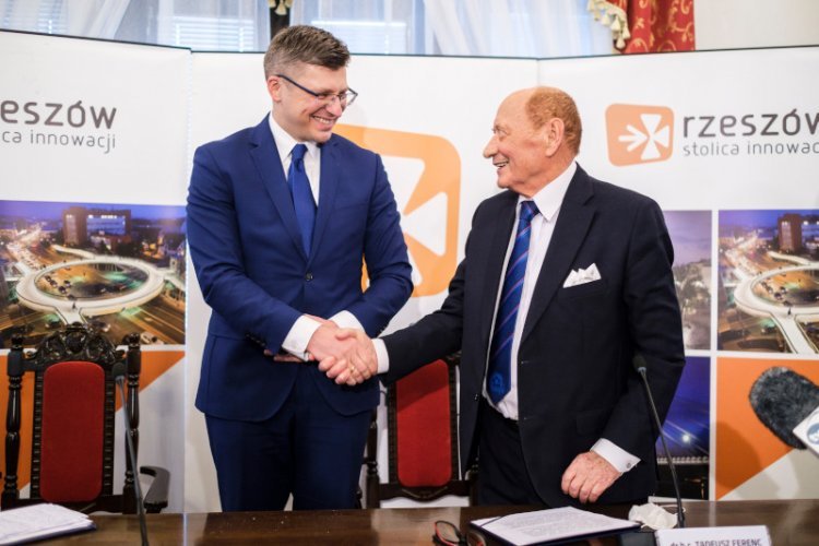 Kandydat na prezydenta Rzeszowa. Solidarna Polska i PiS mają konflikt.