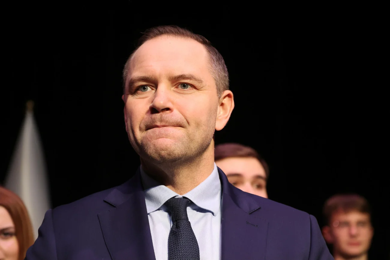 Miny i słabości Karola Nawrockiego. Jak jego mowę ciała oceniają eksperci ds. wizerunku?