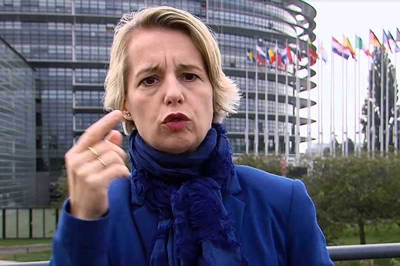 Za sankcjami dla Polski opowiedziała się już nawet Helga Stevens, która reprezentuje frakcję Europejskich Konserwatystów i Reformatorów, do której należy PiS.