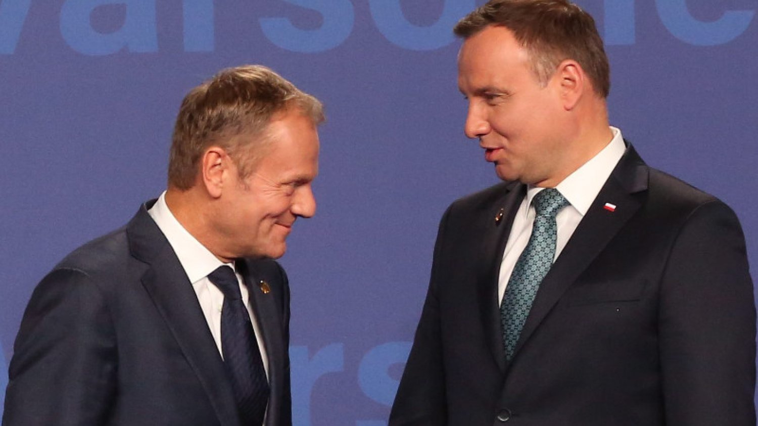– W dyplomacji to się nazywa 'obraza' – komentuje dr Janusz Sibora. Jego zdaniem, to, co Duda zrobił Tuskowi, będzie miało konsekwencje. Na zdjęciu – spotkanie prezydenta i szefa RE podczas szczytu NATO w Warszawie.