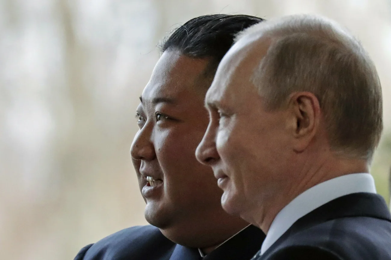 Kim Dzong Un poparł agresję Rosji na Ukrainę.